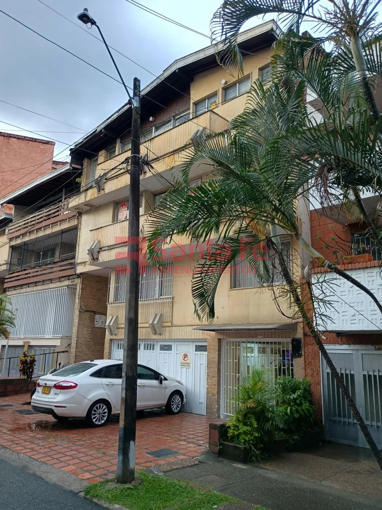 Casa en Florida Nueva, Medellín