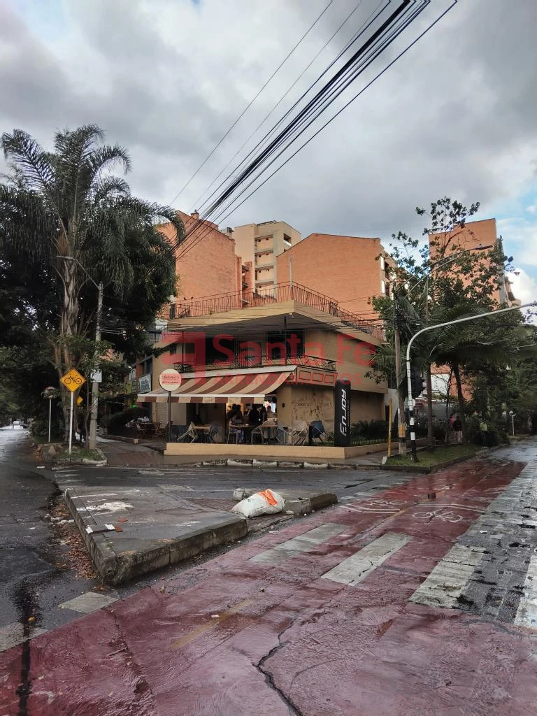 Casa Local en Laureles, Medellín