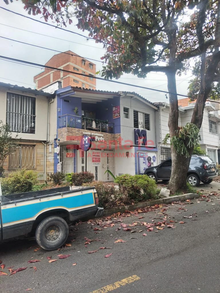 Casa Local en Simón Bolivar, Medellín