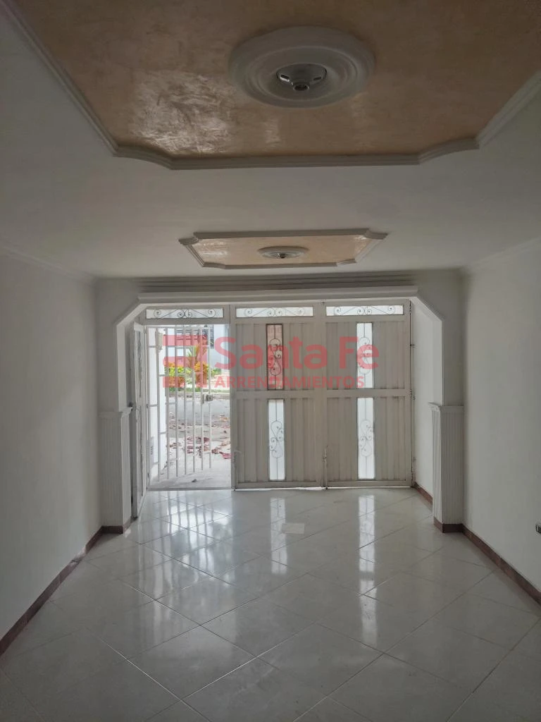 Casa Local en Simón Bolivar, Medellín