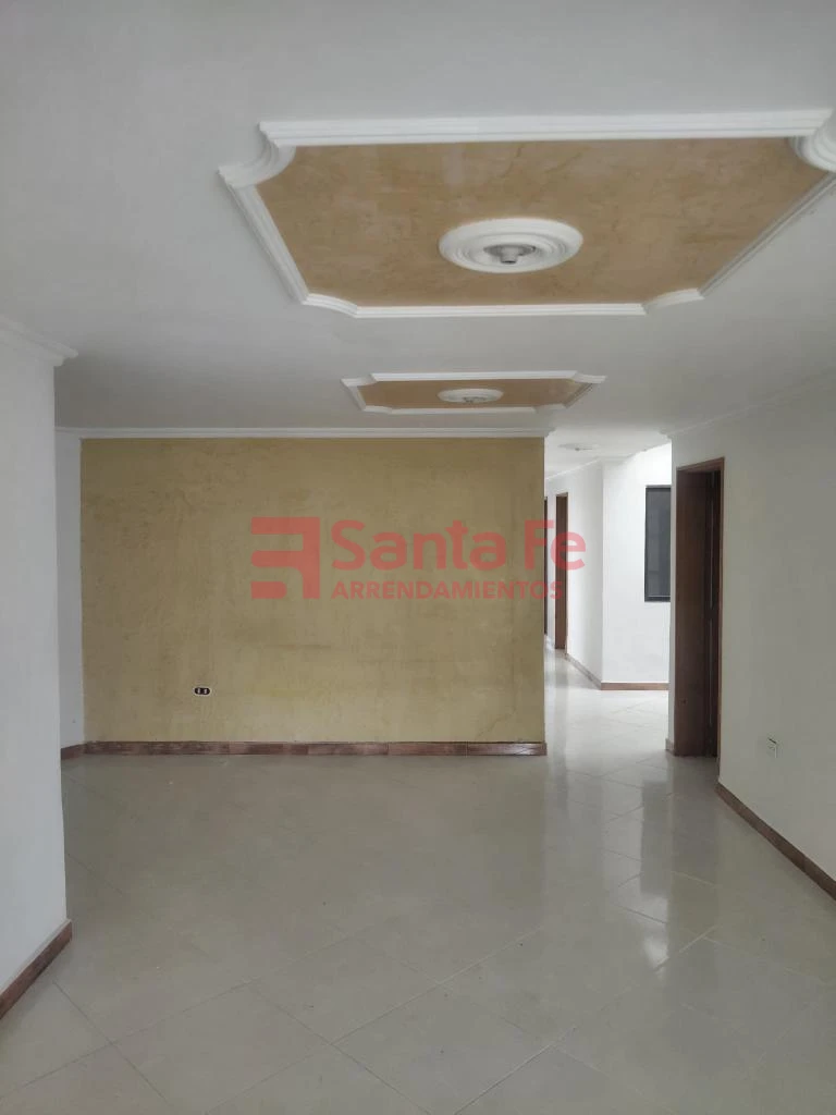 Casa Local en Simón Bolivar, Medellín