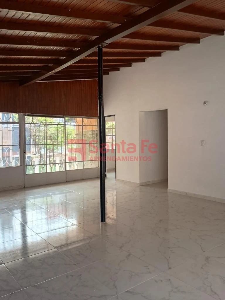 Casa en Cerca exito de Colombia, Medellín