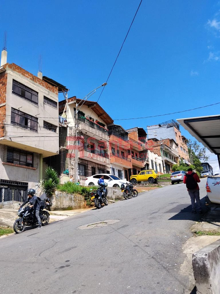 Casa Local en Aranjuez, Medellín