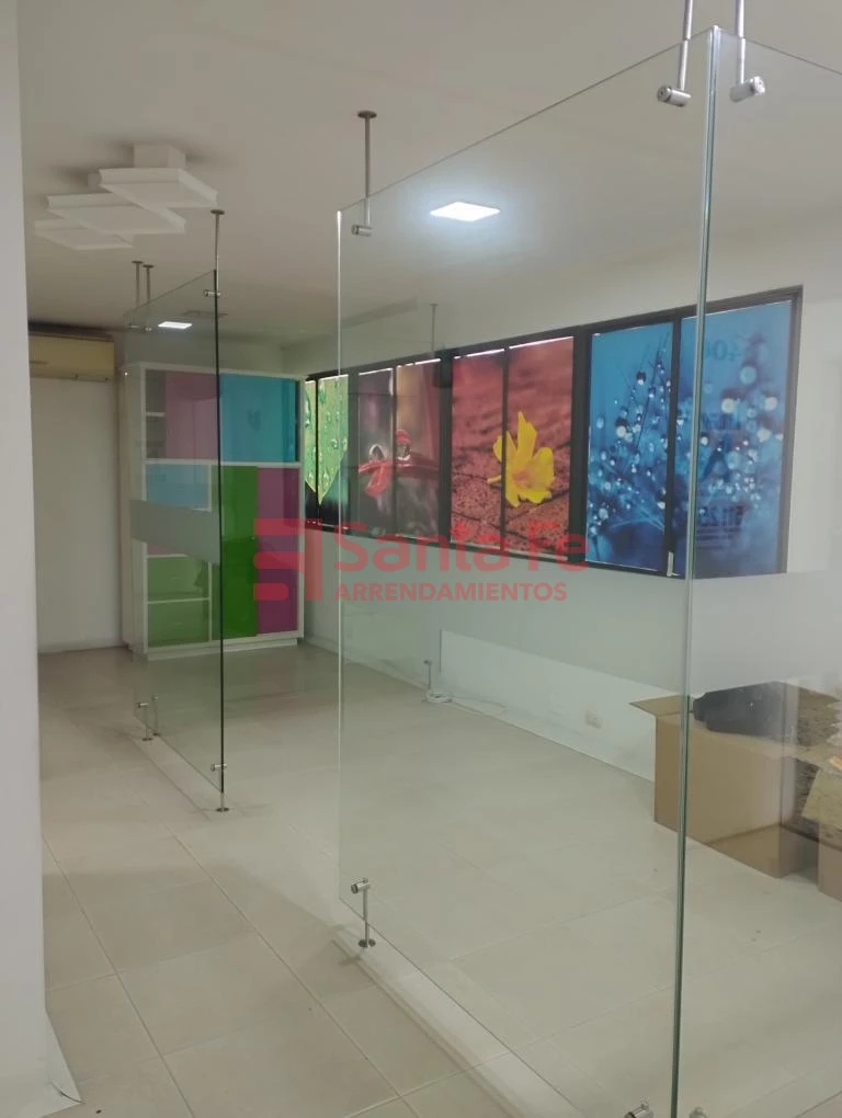 Oficina en Cerca exito de Colombia, Medellín