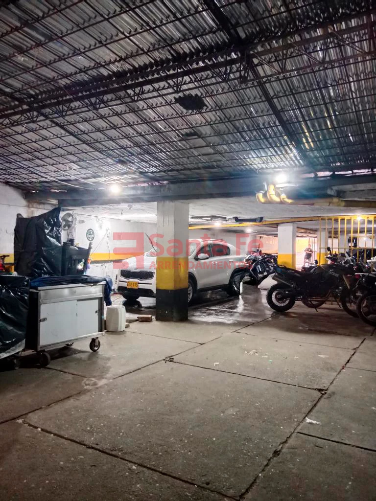 Local en San Javier, Medellín — foto 11