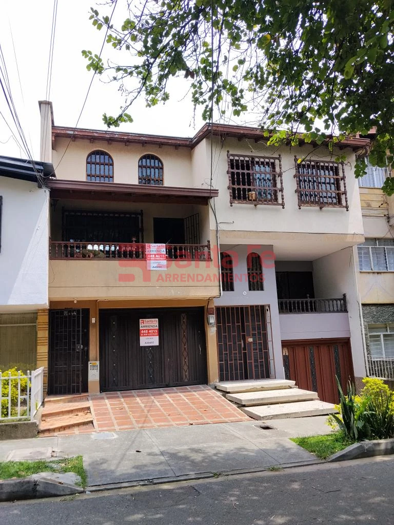 Casa Local en Florida Nueva, Medellín