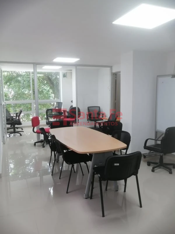 Oficina en Cerca exito de Colombia, Medellín