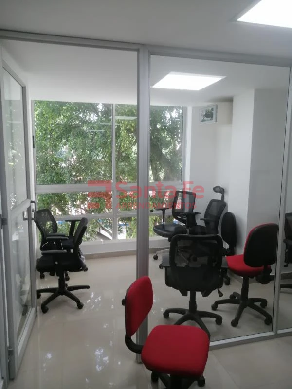 Oficina en Cerca exito de Colombia, Medellín