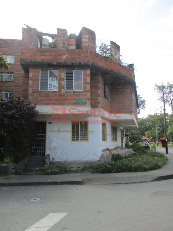 Casa Local en Barrio Santa Fe, Medellín