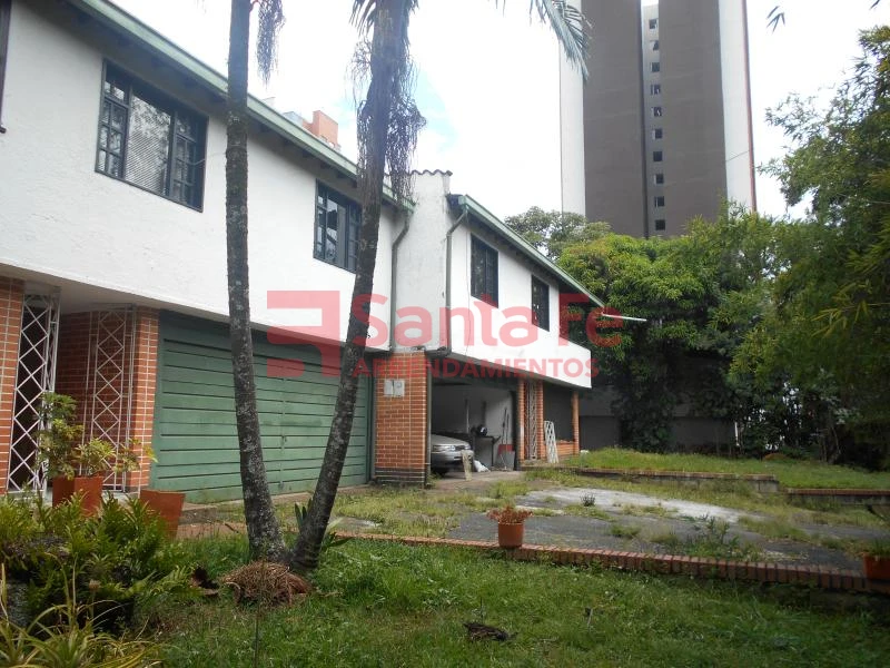 Casa Local en Robledo, Medellín