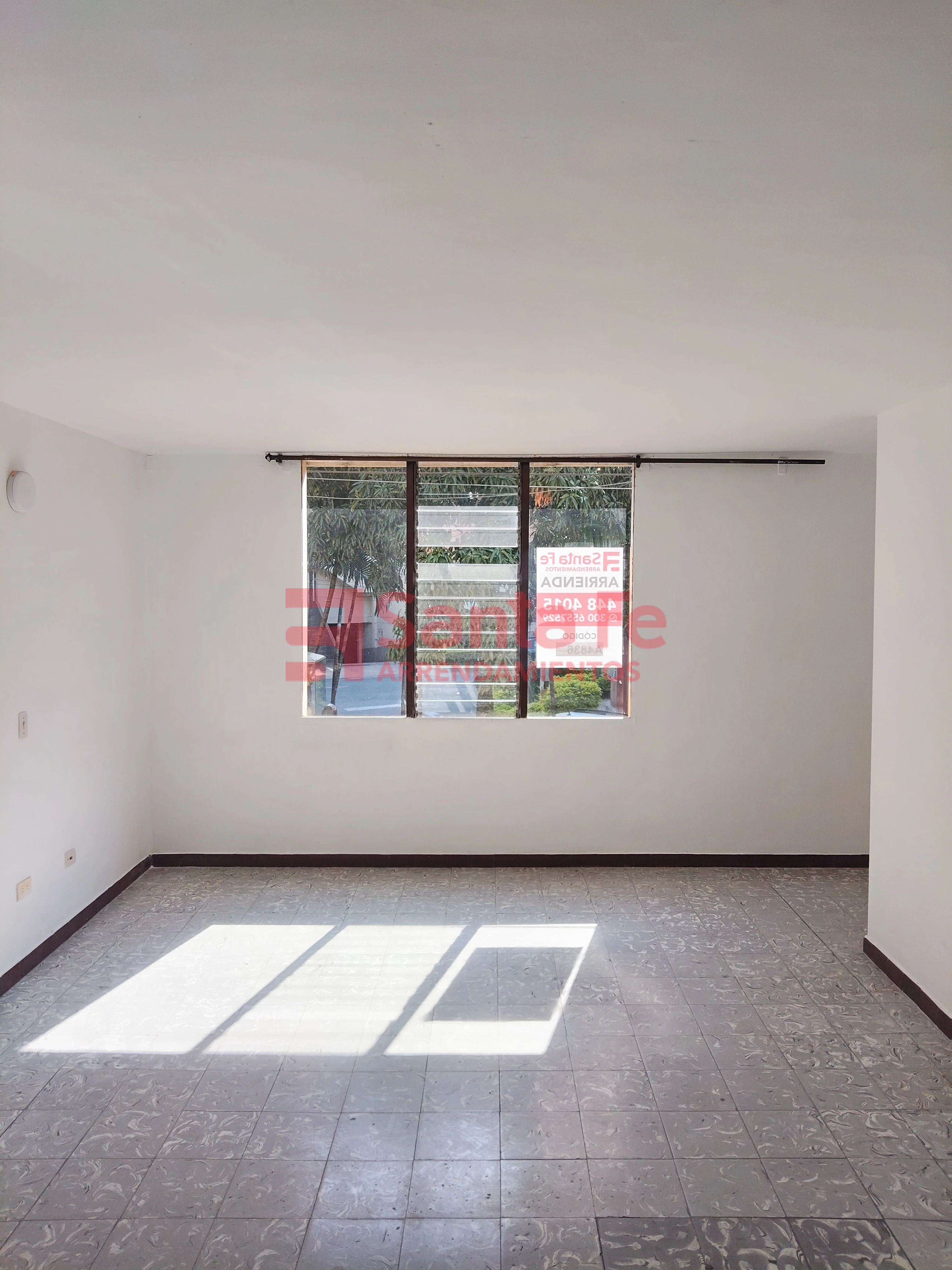 Casa Local en Florida Nueva, Medellín