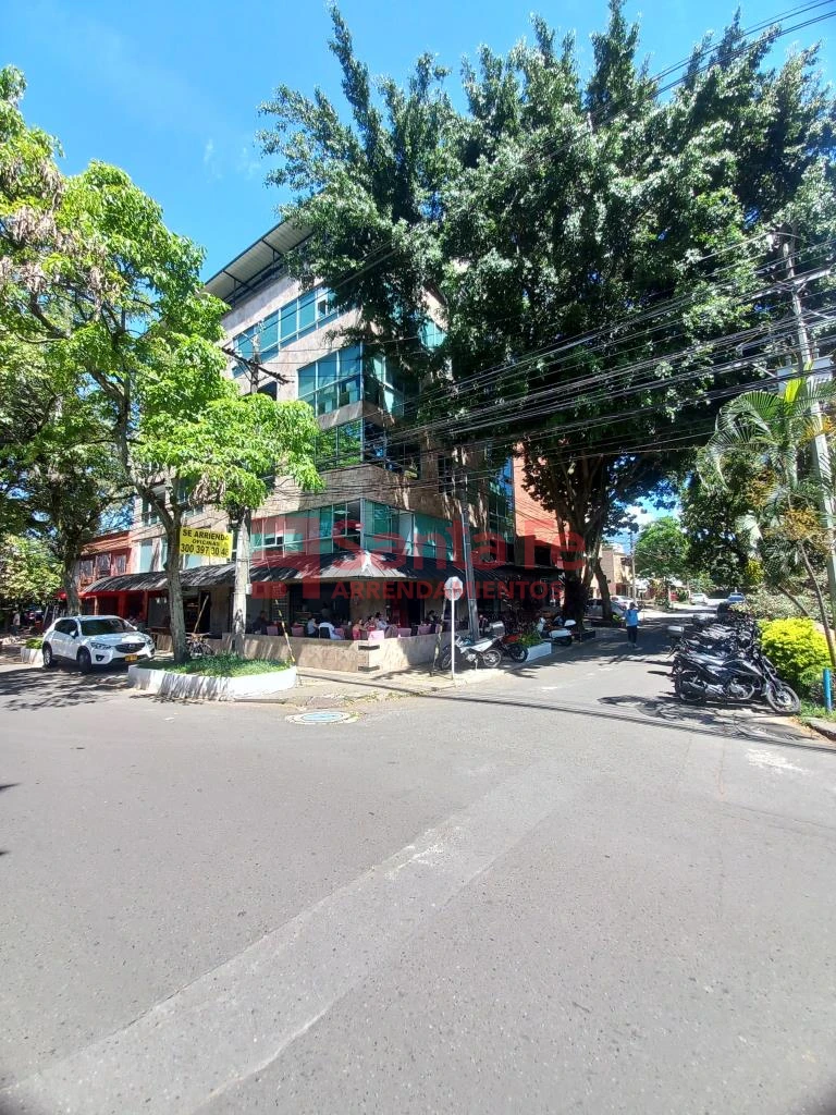 Local en Cerca exito de Colombia, Medellín