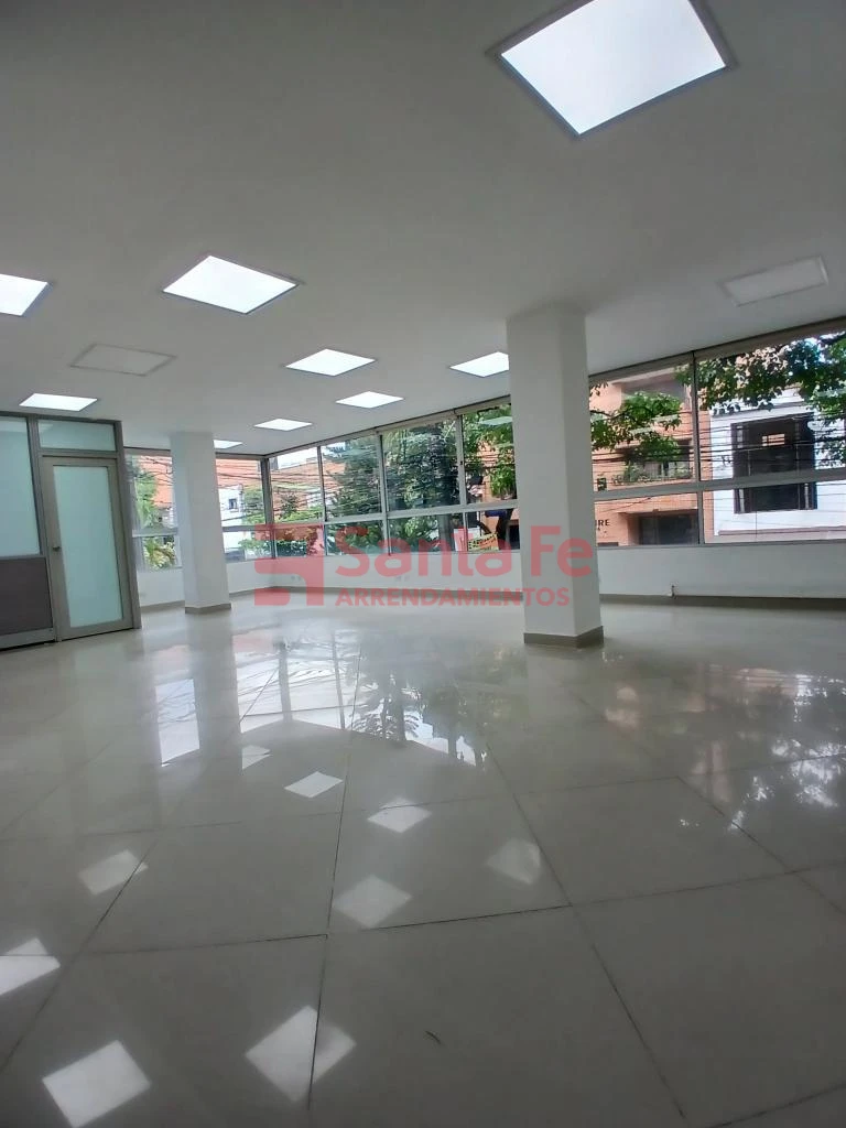 Oficina en Cerca exito de Colombia, Medellín