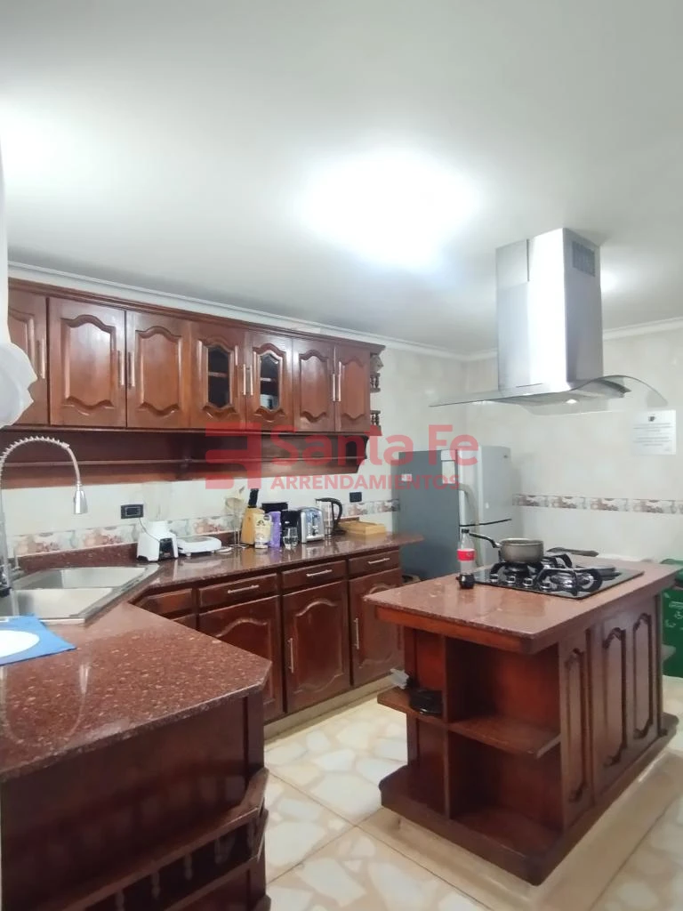 Casa Local en Castellana, Medellín