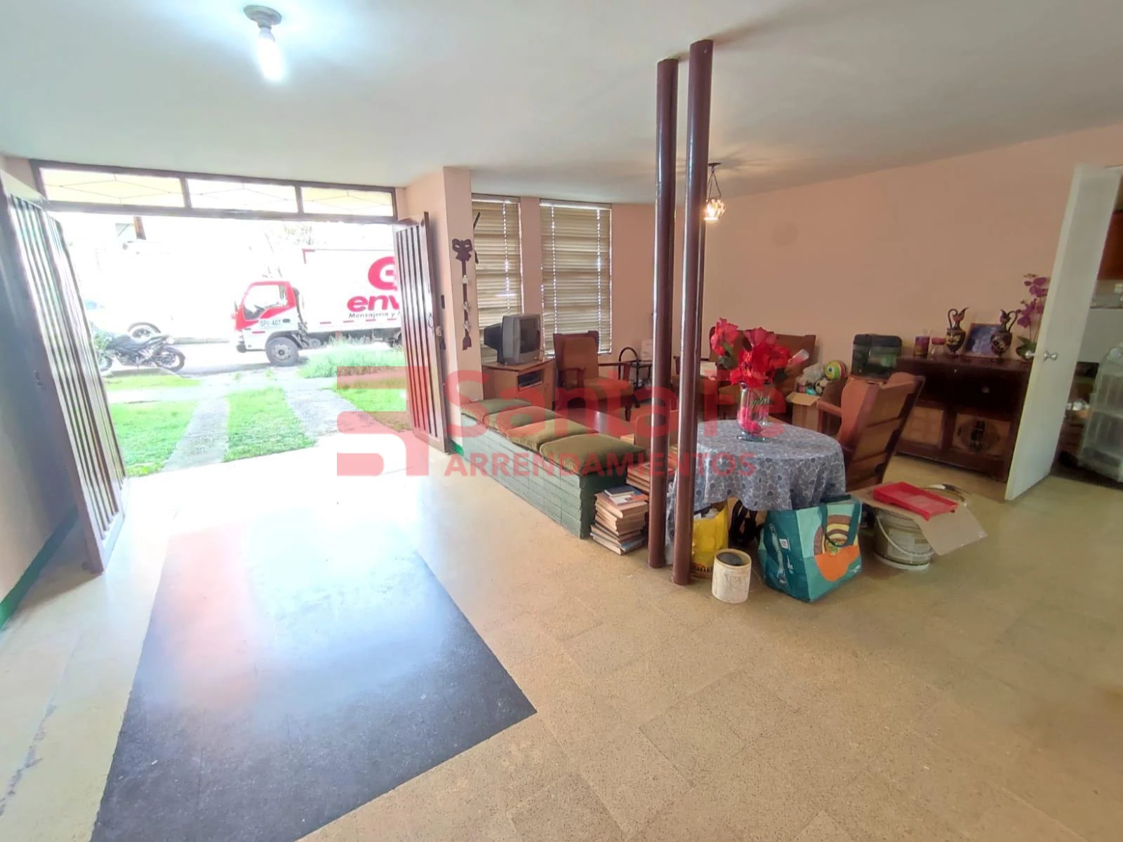 Casa Local en Laureles, Medellín