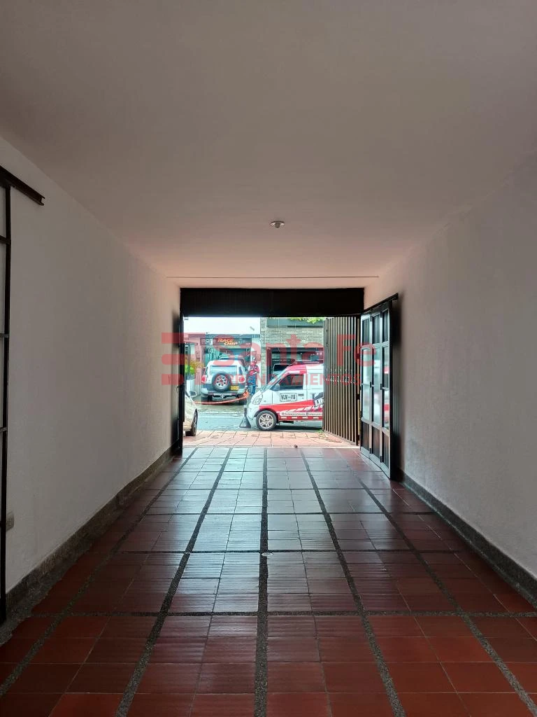 Casa Local en Laureles, Medellín