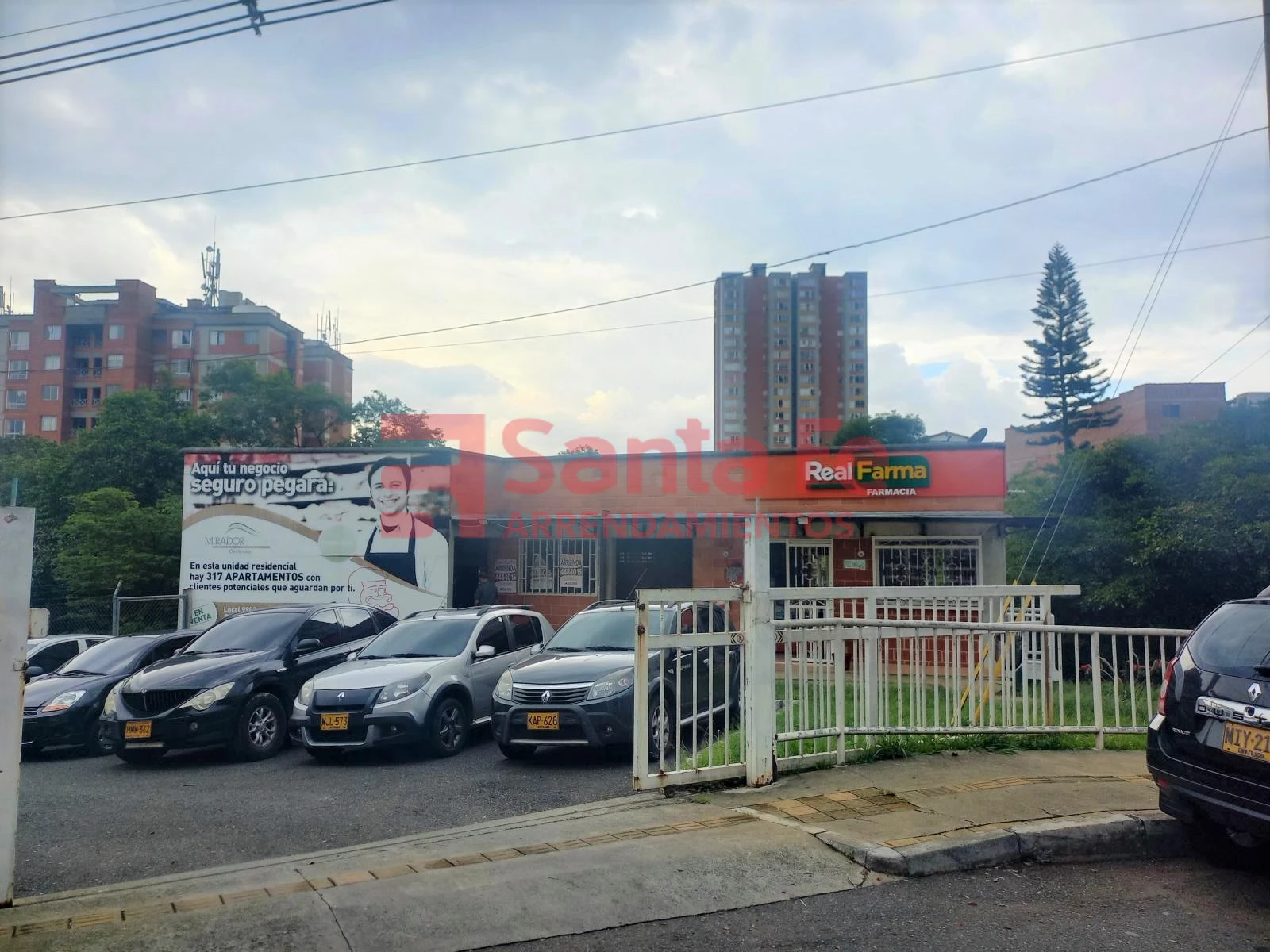 Local en Boston, Medellín