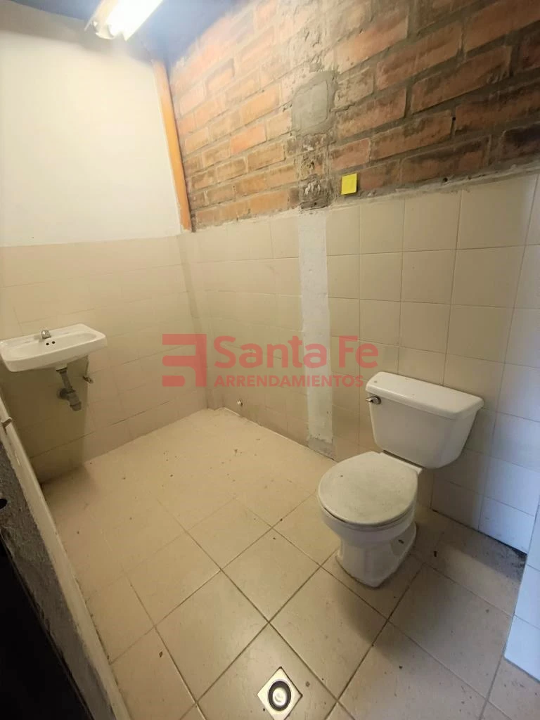 Local en Envigado, Envigado — foto 11