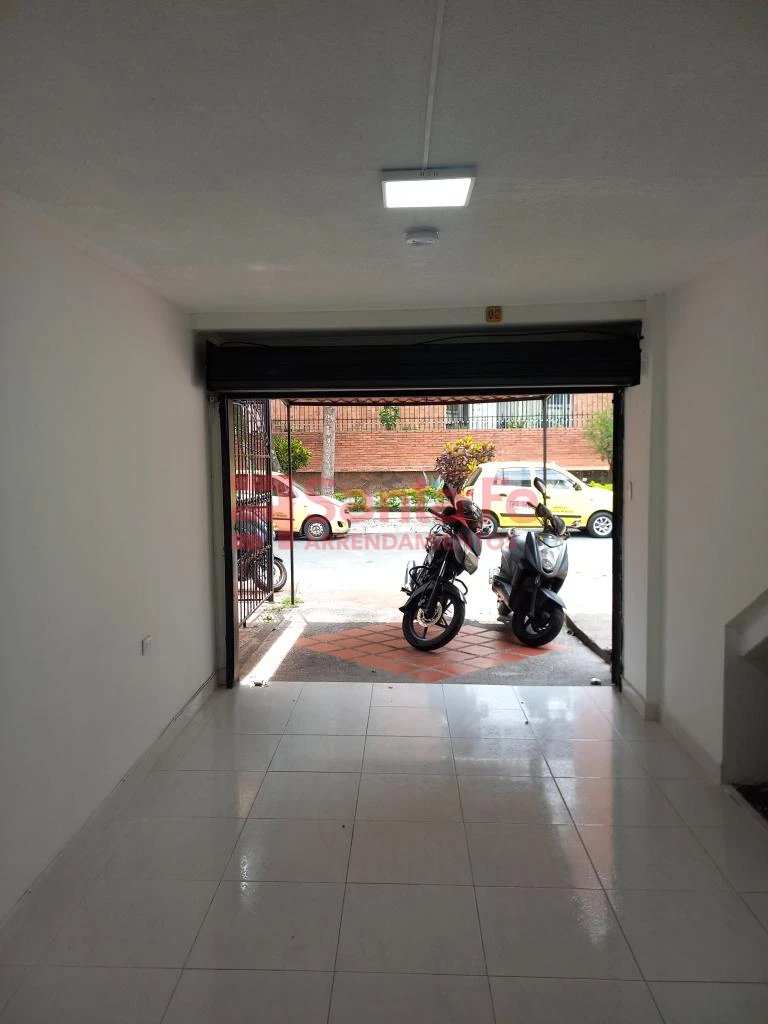 Local en Cerca exito de Colombia, Medellín