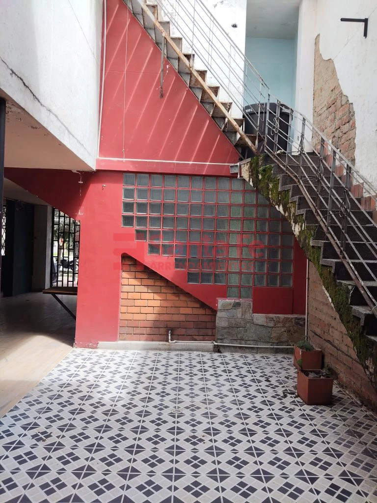 Local en Laureles, Medellín — foto 16