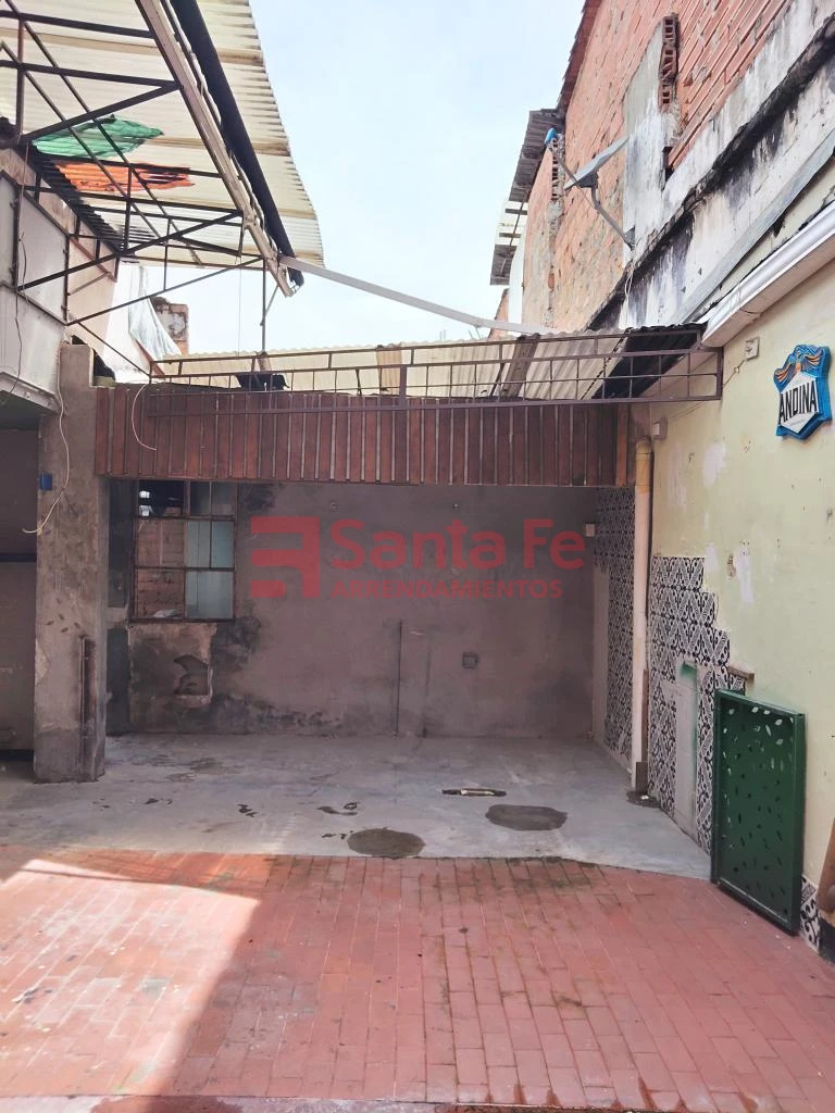 Local en Laureles, Medellín — foto 18