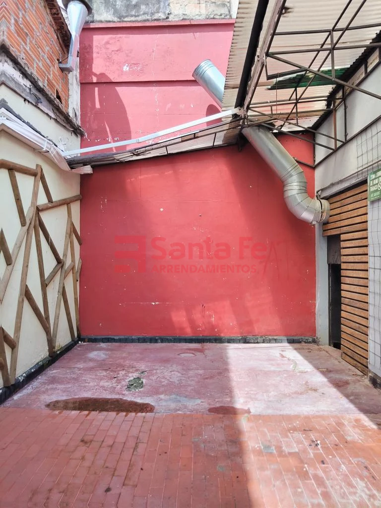Local en Laureles, Medellín — foto 19