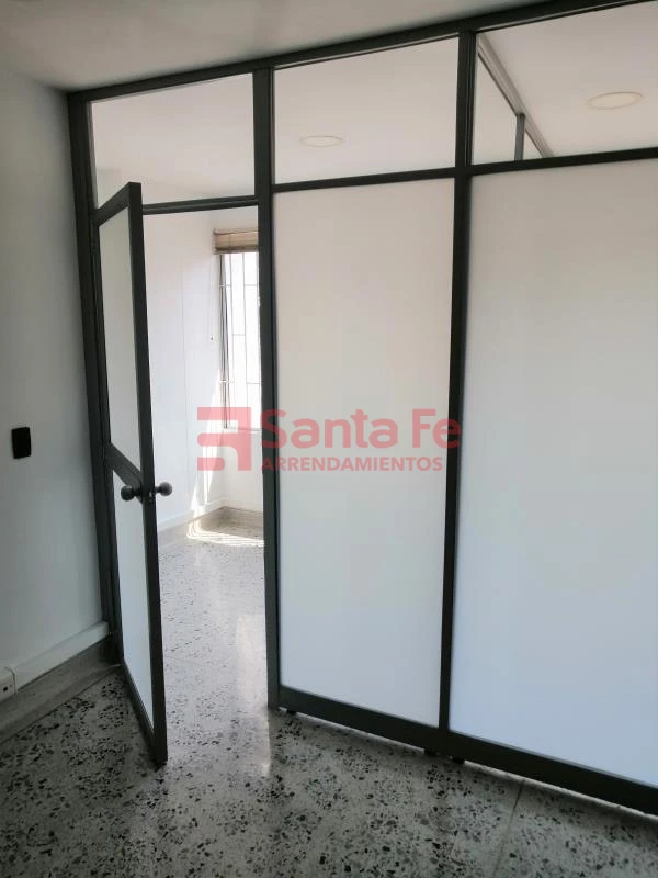 Oficina en Poblado, Medellín — foto 11