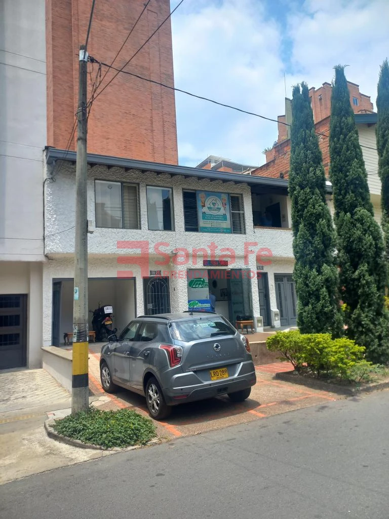 Casa en Laureles, Medellín