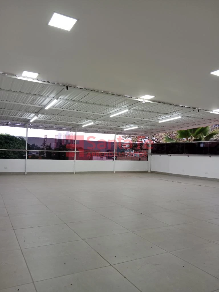Local en Cerca exito de Colombia, Medellín