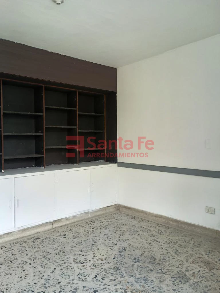 Local en Cerca exito de Colombia, Medellín — foto 10