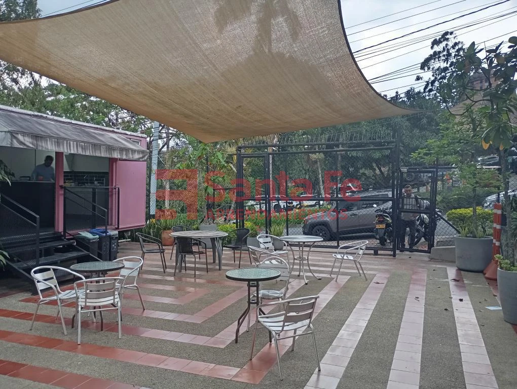 Local en Poblado, Medellín — foto 8