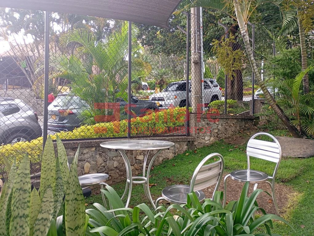 Local en Poblado, Medellín — foto 9