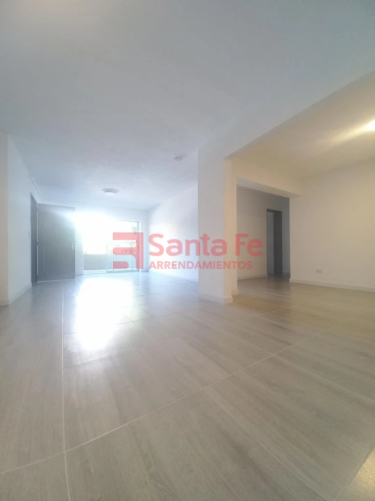 Casa en Cerca exito de Colombia, Medellín
