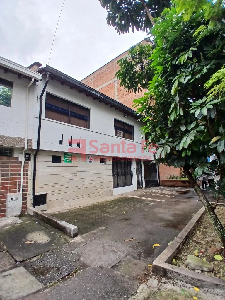 Casa Local en Estadio, Medellín