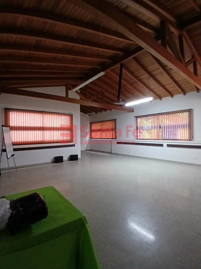 Casa Local en Estadio, Medellín