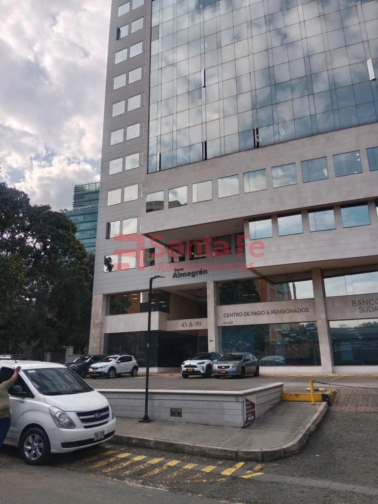 Oficina en Poblado, Medellín