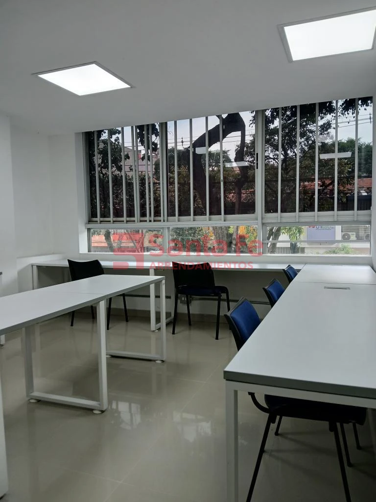 Oficina en Cerca exito de Colombia, Medellín