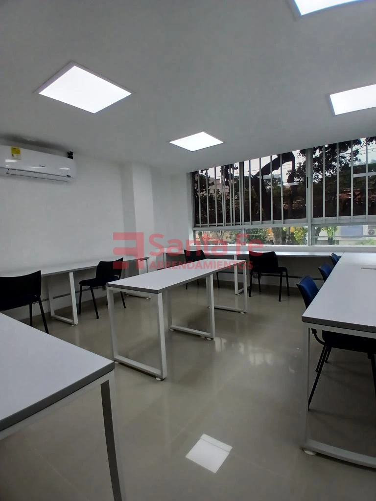 Oficina en Cerca exito de Colombia, Medellín — foto 6