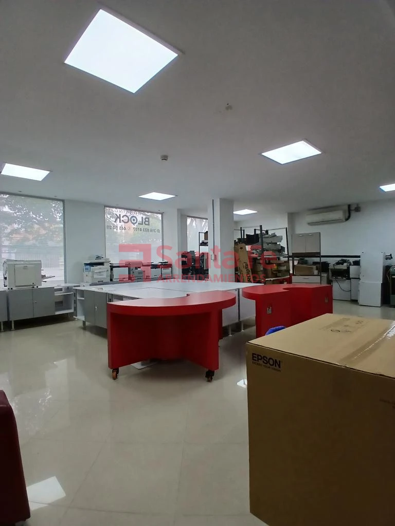 Oficina en Cerca exito de Colombia, Medellín