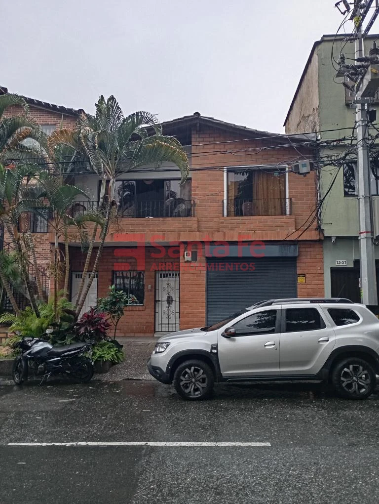 Casa Local en Laureles, Medellín