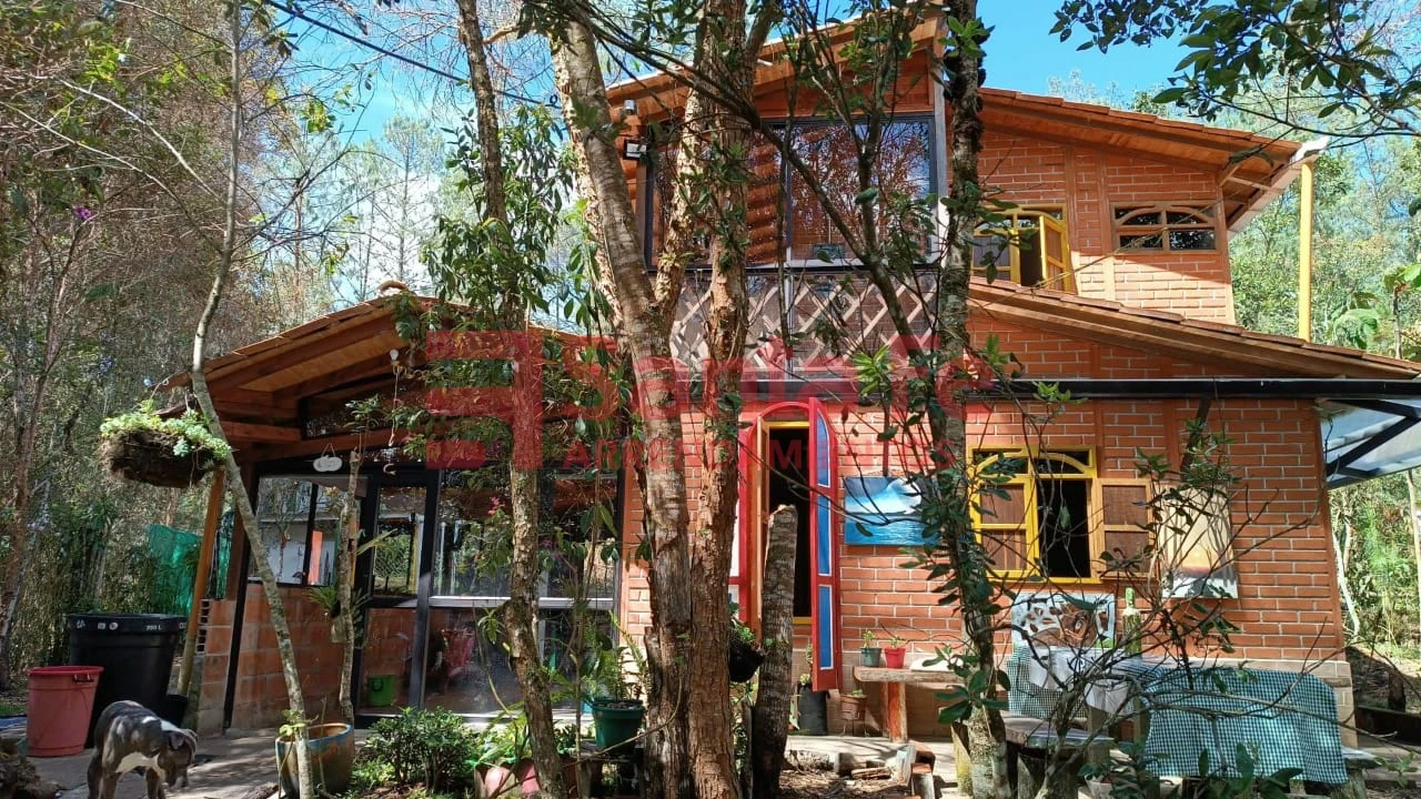 Casa en Santa Elena, Medellín