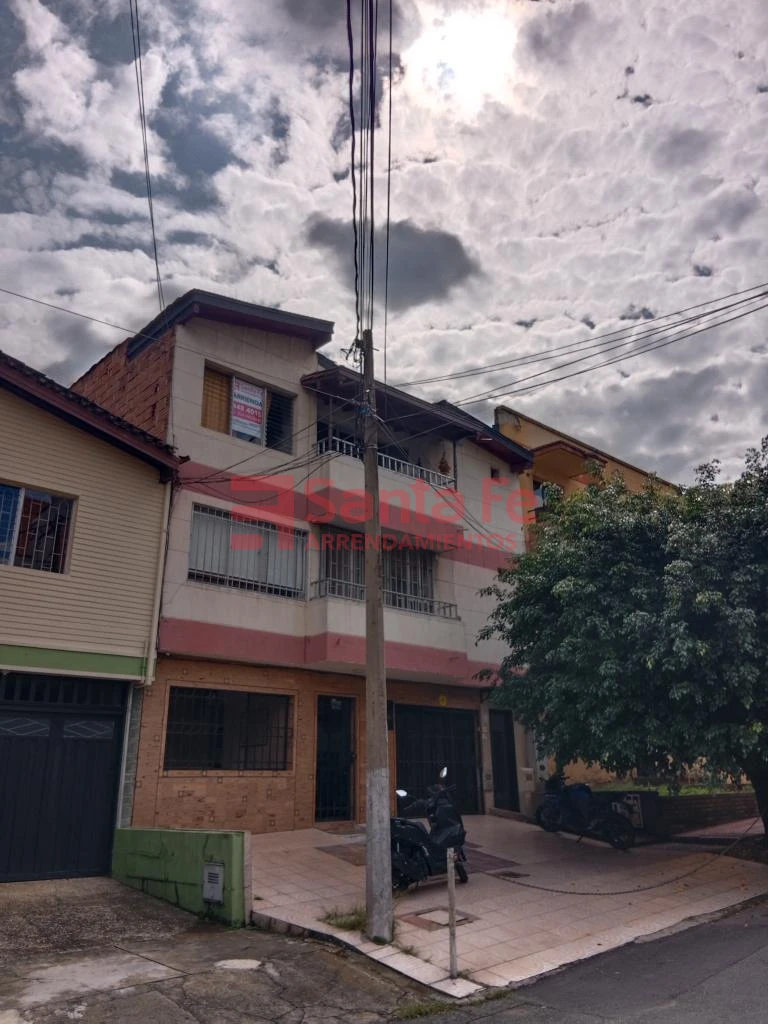 Casa Local en Laureles, Medellín
