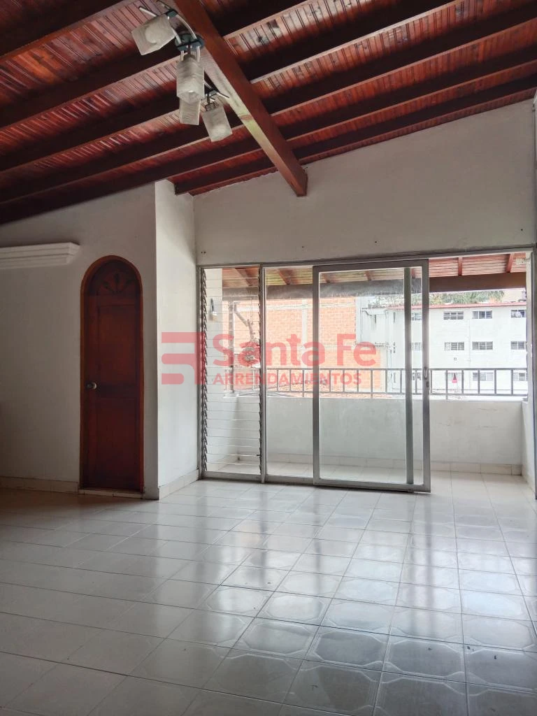 Casa Local en Laureles, Medellín