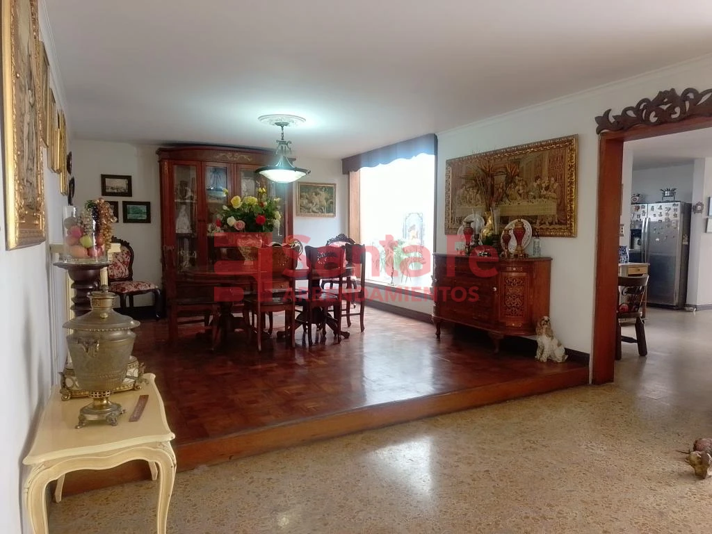 Casa Local en Conquistadores, Medellín