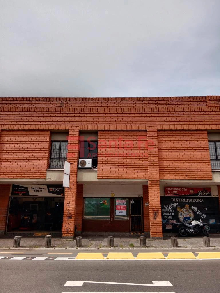 Local en Cerca exito de Colombia, Medellín