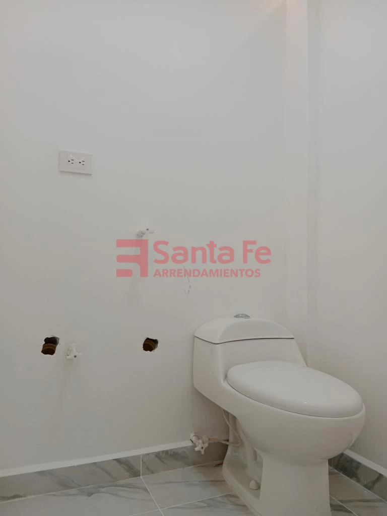 Local en San Javier, Medellín — foto 11