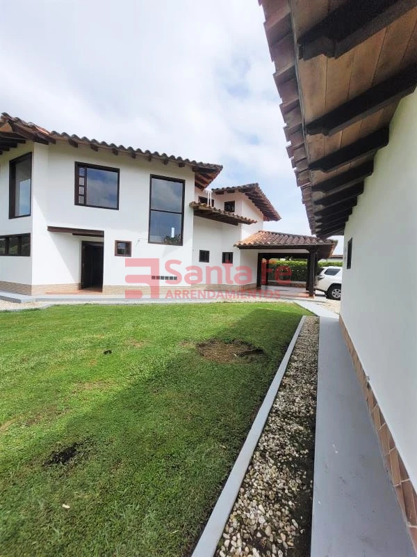 Casa en Llanogrande, Medellín
