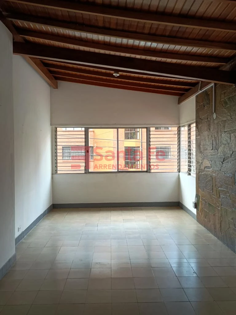 Casa Local en Laureles, Medellín
