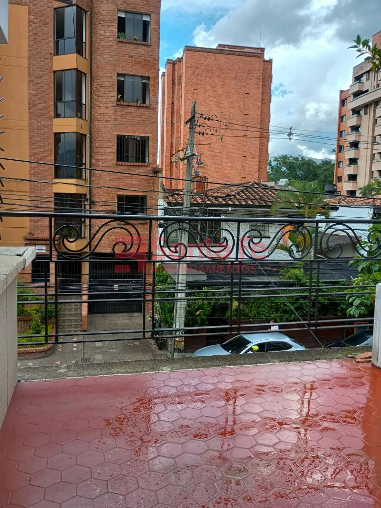 Casa Local en Laureles, Medellín — foto 40