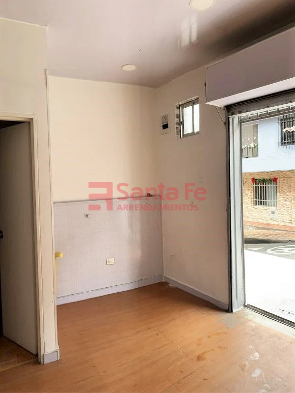 Local en La Estrella, La Estrella — foto 6